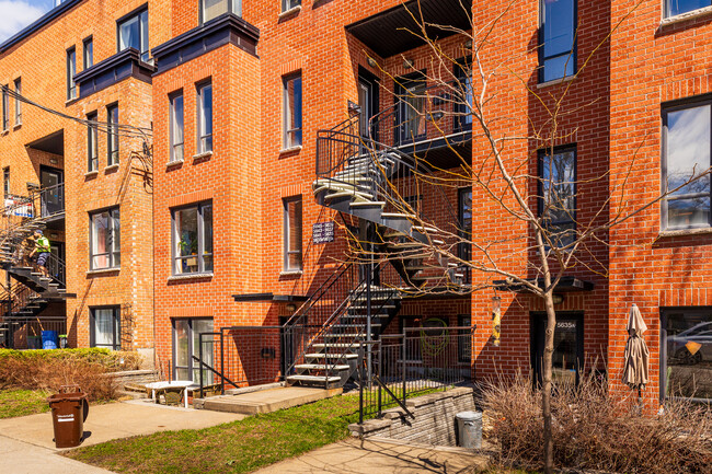 5617-5657 Des Érables Av in Montréal, QC - Building Photo - Building Photo