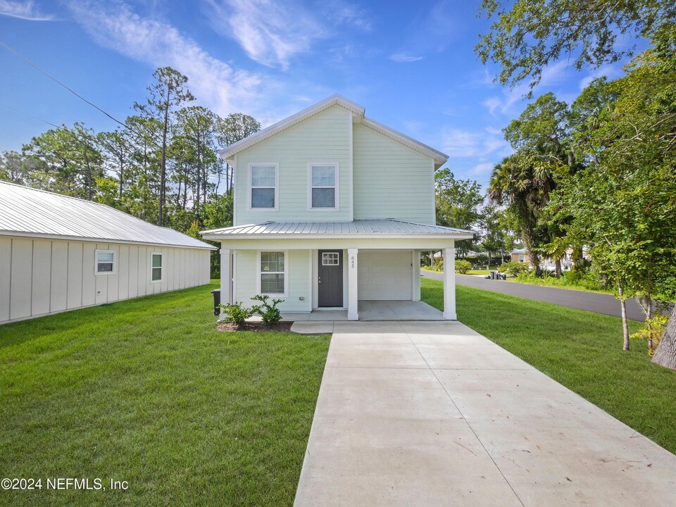 845 Aiken St in St. Augustine, FL - Foto de edificio