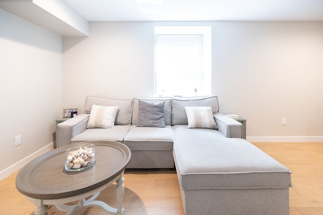 1666 Washington St, Unit 1 in Boston, MA - Building Photo - Building Photo