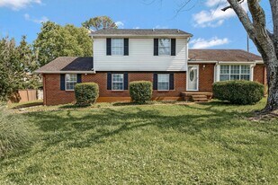 3401 Shakertown Rd in Nashville, TN - Building Photo