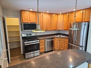 1550 Sandpebble Dr in Wheeling, IL - Foto de edificio - Building Photo