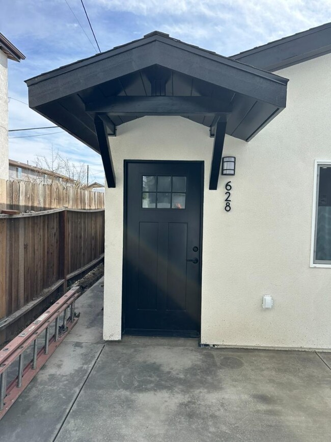property at 628 W 54th St