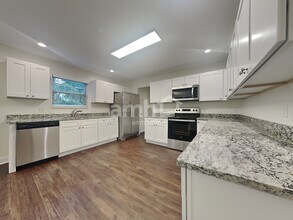 4818 Ivy Rose Dr in Knoxville, TN - Building Photo - Building Photo