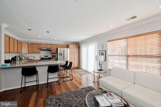 4910 Barbour Dr in Alexandria, VA - Building Photo - Building Photo