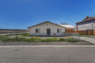 3249 White Ave in Clifton, CO - Building Photo