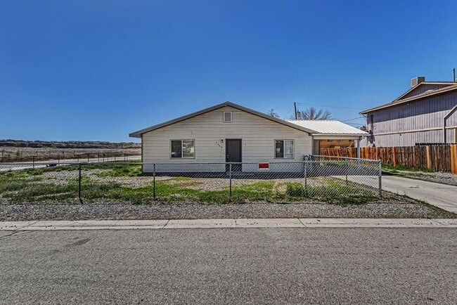 property at 3249 White Ave