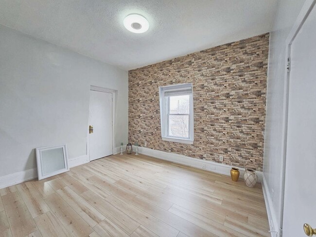 23 Benedict St, Unit Somerville unit 3 in Somerville, MA - Foto de edificio - Building Photo