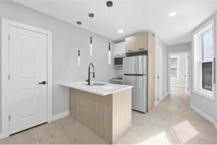 67 Lincoln St, Unit 2L in Jersey City, NJ - Building Photo