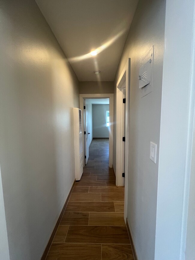 6909 Fulton Ave, Unit 5 in Los Angeles, CA - Building Photo - Building Photo