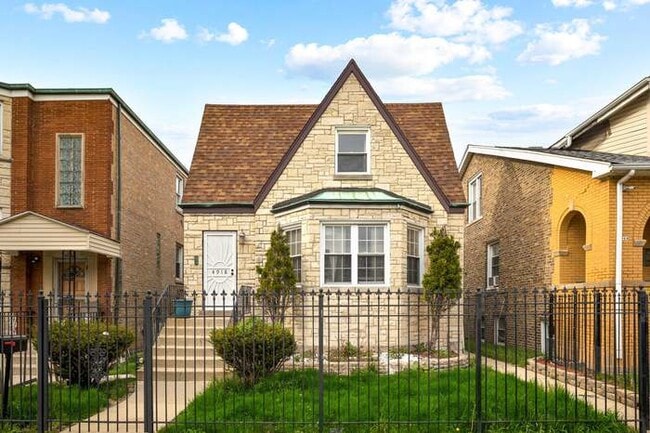property at 4918 W Altgeld St