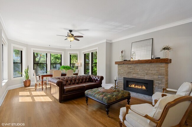 510 W Oakdale Ave in Chicago, IL - Building Photo - Building Photo