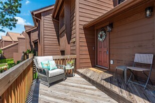 723 Davis Rd in League City, TX - Building Photo