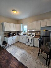 218 Hopkins Ave in Jersey City, NJ - Building Photo - Building Photo