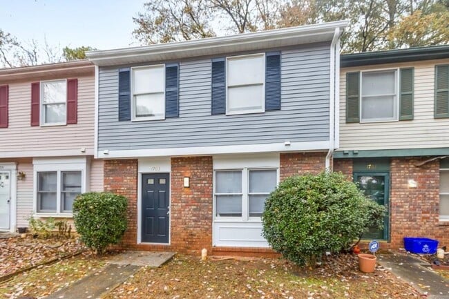 property at 1703 Napa Valley Ct SE