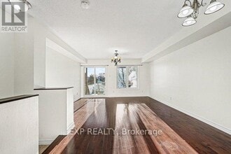 1118 Klondike Rd in Ottawa, ON - Building Photo - Building Photo