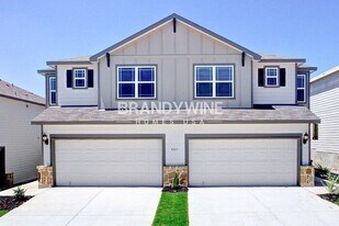 8815 Adolph Scheel Wy in Converse, TX - Building Photo