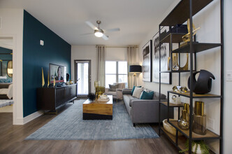 Avalon Frisco North in Frisco, TX - Building Photo - Building Photo