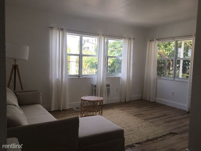 245 79th St in Miami Beach, FL - Building Photo - Building Photo