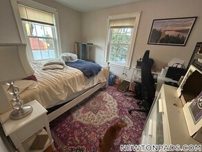 42 Hatfield Rd in Newton, MA - Building Photo - Building Photo