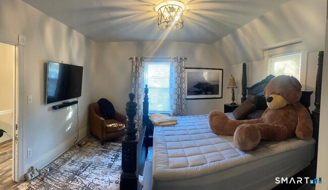 161 Mt Pleasant St in Norwich, CT - Building Photo - Building Photo