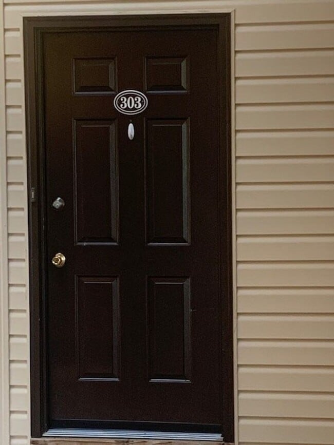 property at 190 Wexford Dr