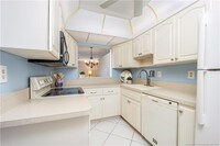 5463 SE Miles Grant Rd, Unit B207 in Stuart, FL - Building Photo - Building Photo