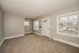 3638 Ludgate Rd in Shaker Heights, OH - Foto de edificio - Building Photo