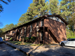 Essex House Apartments in Atlanta, GA - Building Photo - Primary Photo