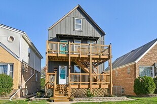 5017 N Meade Ave in Chicago, IL - Building Photo