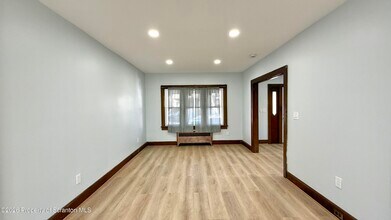 58 Jackson St in Edwardsville, PA - Building Photo - Building Photo