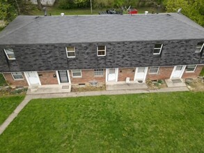 3741-3749 Brandon St in Columbus, OH - Building Photo - Building Photo