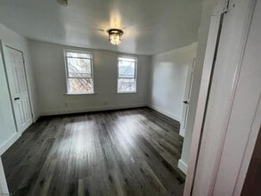 21 Tillinghast St in Newark, NJ - Building Photo - Building Photo