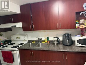 8 Terry Fox St in Markham, ON - Building Photo - Building Photo