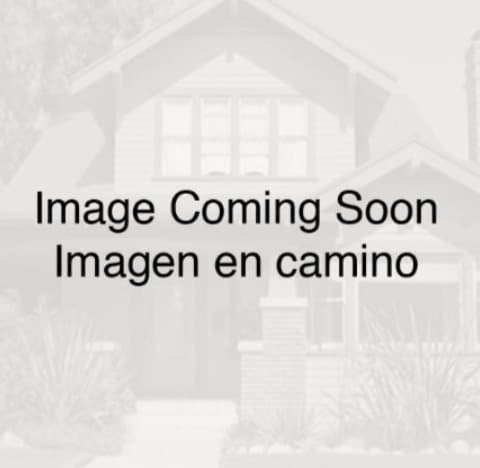 320 W Walnut St