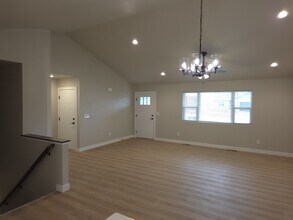 2681-2683 Princeton Dr in Neenah, WI - Building Photo - Building Photo