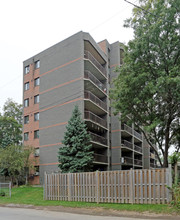 170 East Ave S in Hamilton, ON - Building Photo - Building Photo