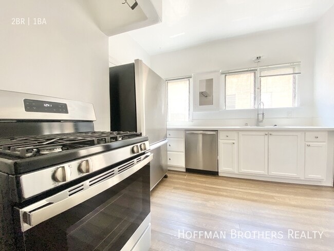 property at 362 1/2 N Sierra Bonita Ave