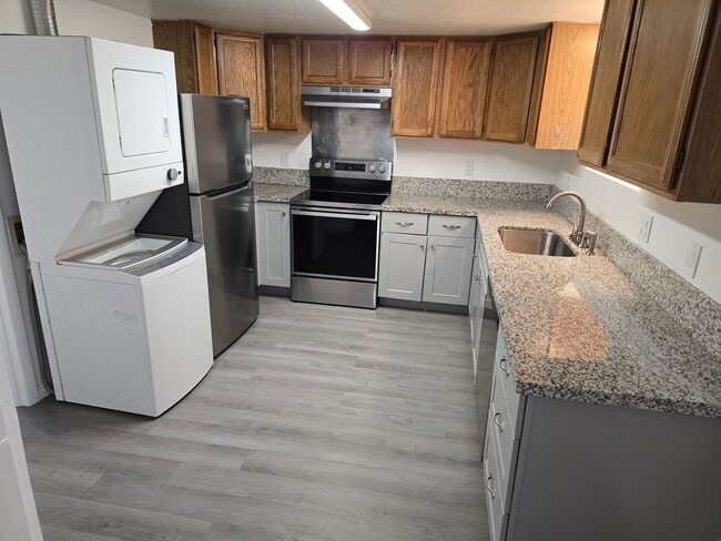 property at 737 16th St