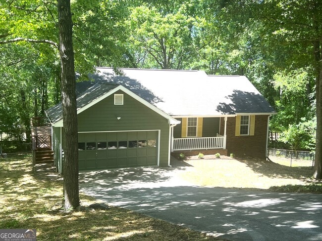 217 Briarpatch Ct in Stockbridge, GA - Building Photo - Building Photo
