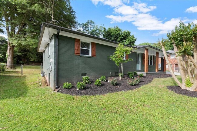 107 Eddie Ln SW in Mableton, GA - Building Photo - Building Photo