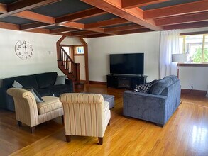 134 Lincoln Ave, Unit Main house in Saratoga Springs, NY - Building Photo - Building Photo