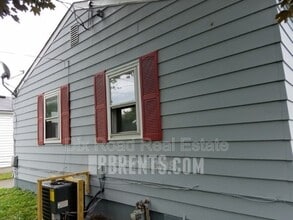 1096 Corwin Ave in Hamilton, OH - Building Photo - Building Photo