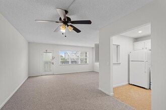 227 Suffolk F in Boca Raton, FL - Building Photo - Building Photo