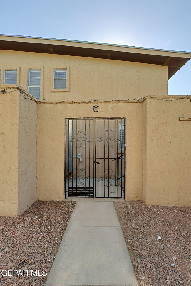 property at 11100 Vista Lago Pl