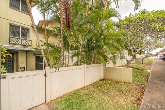 92-1288-1288 Kikaha St in Kapolei, HI - Building Photo - Building Photo