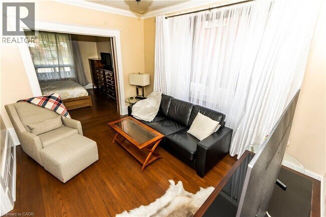 408 Wellington St N in Kitchener, ON - Building Photo - Building Photo