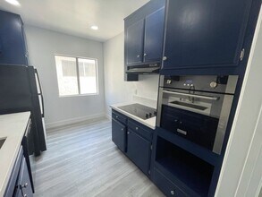 5035 Coldwater Canyon Ave in Los Angeles, CA - Building Photo - Building Photo