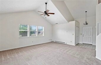 2012 Rolling Meadows Ln in Akron, OH - Building Photo - Building Photo