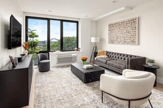 285 BROADWAY in Bayonne, NJ - Building Photo - Building Photo