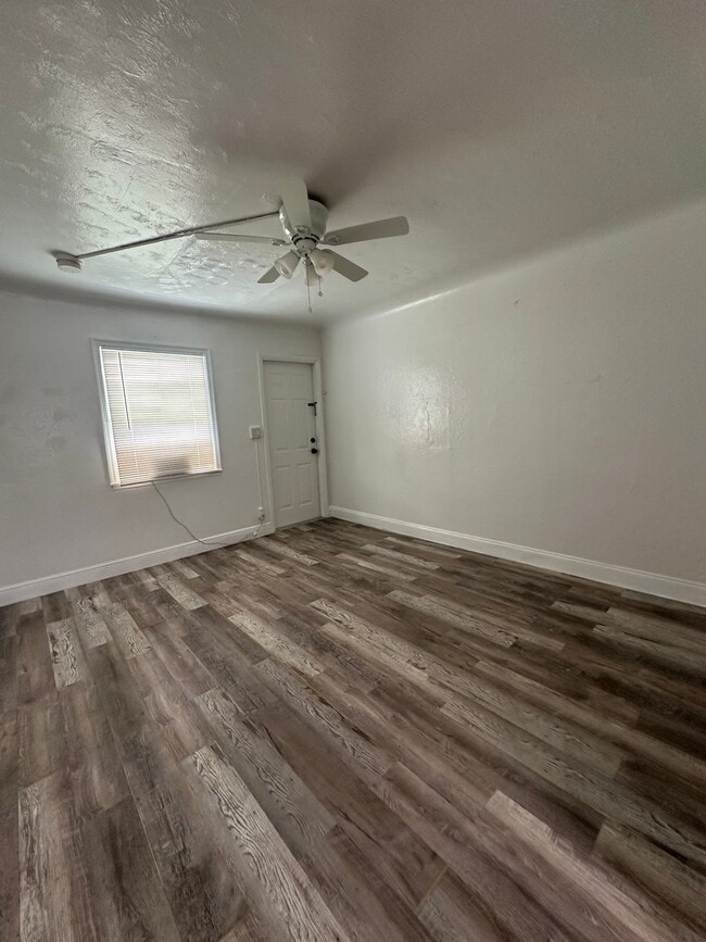 17 Detroit St, Unit 4 in Lake Worth Beach, FL - Building Photo - Building Photo